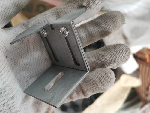 可调节支架可喷涂